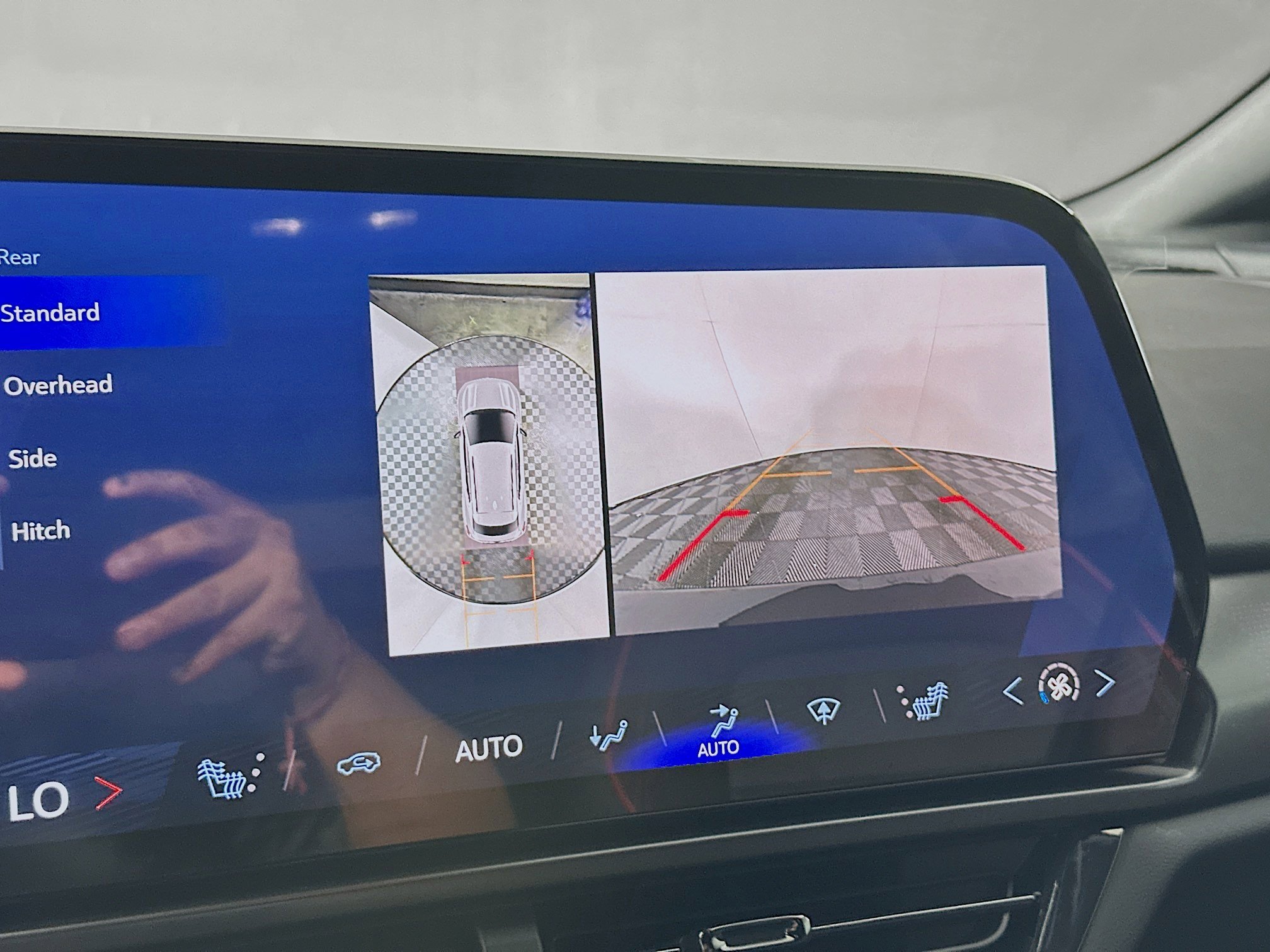 Used 2025 Chevrolet Equinox EV RS image 23