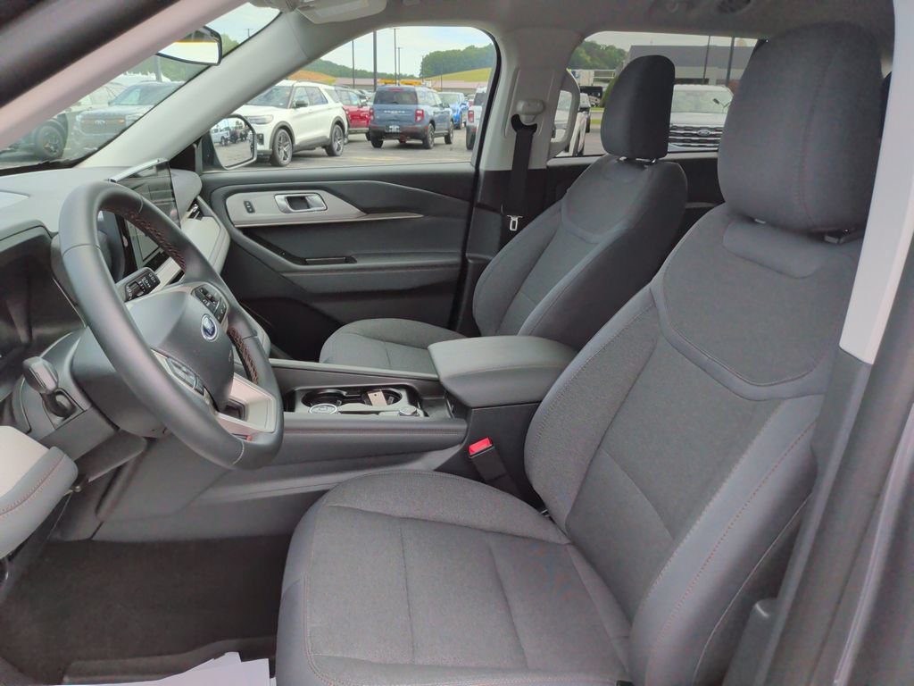 New 2026 Ford Explorer Active AWD/4WD image 17