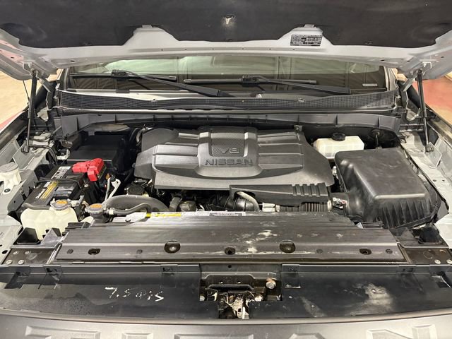 Used 2021 Nissan Titan PRO-4X w/ Pro-4x Convenience Package image 9