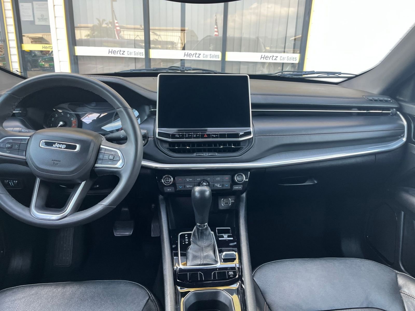 Used 2023 Jeep Compass Limited image 33