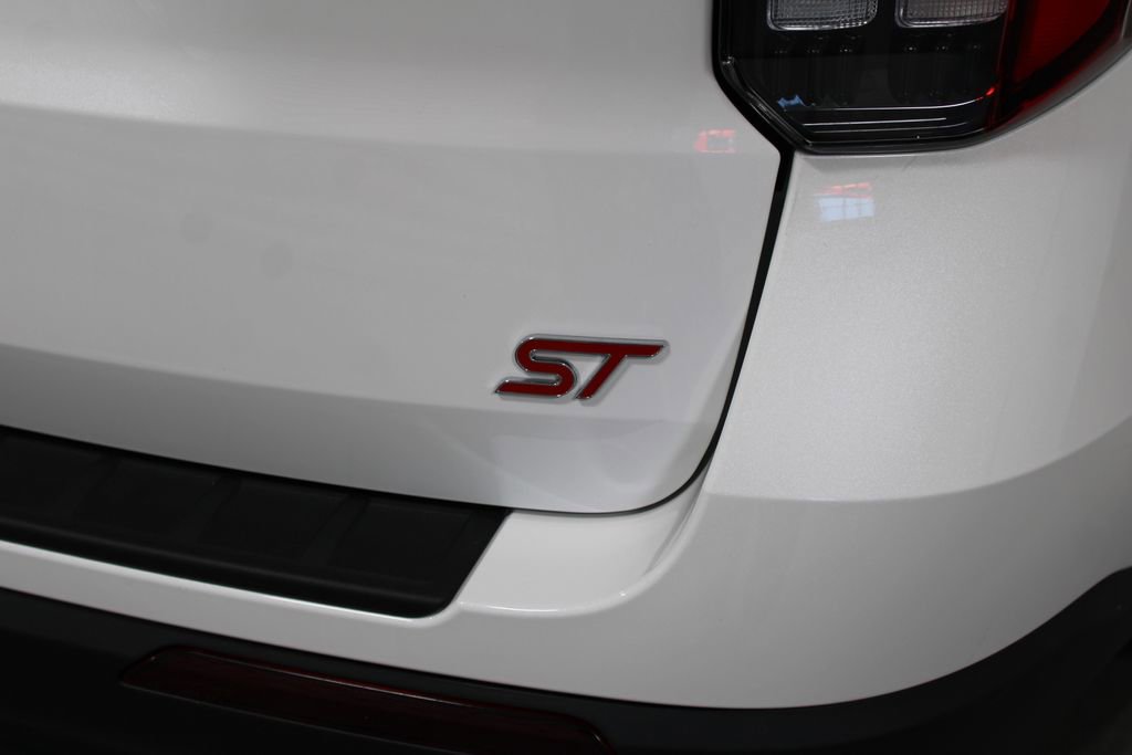New 2026 Ford Explorer ST w/ Sun And Sound Package image 11