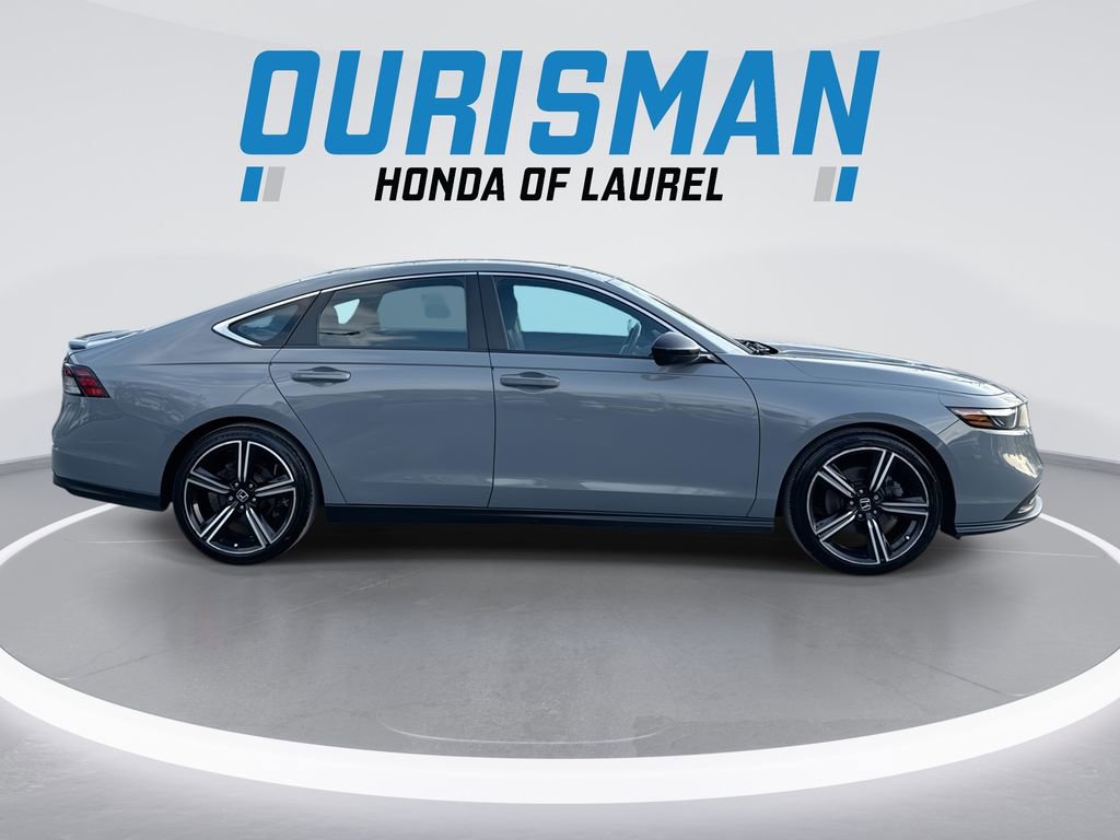 Used 2023 Honda Accord Sport image 9
