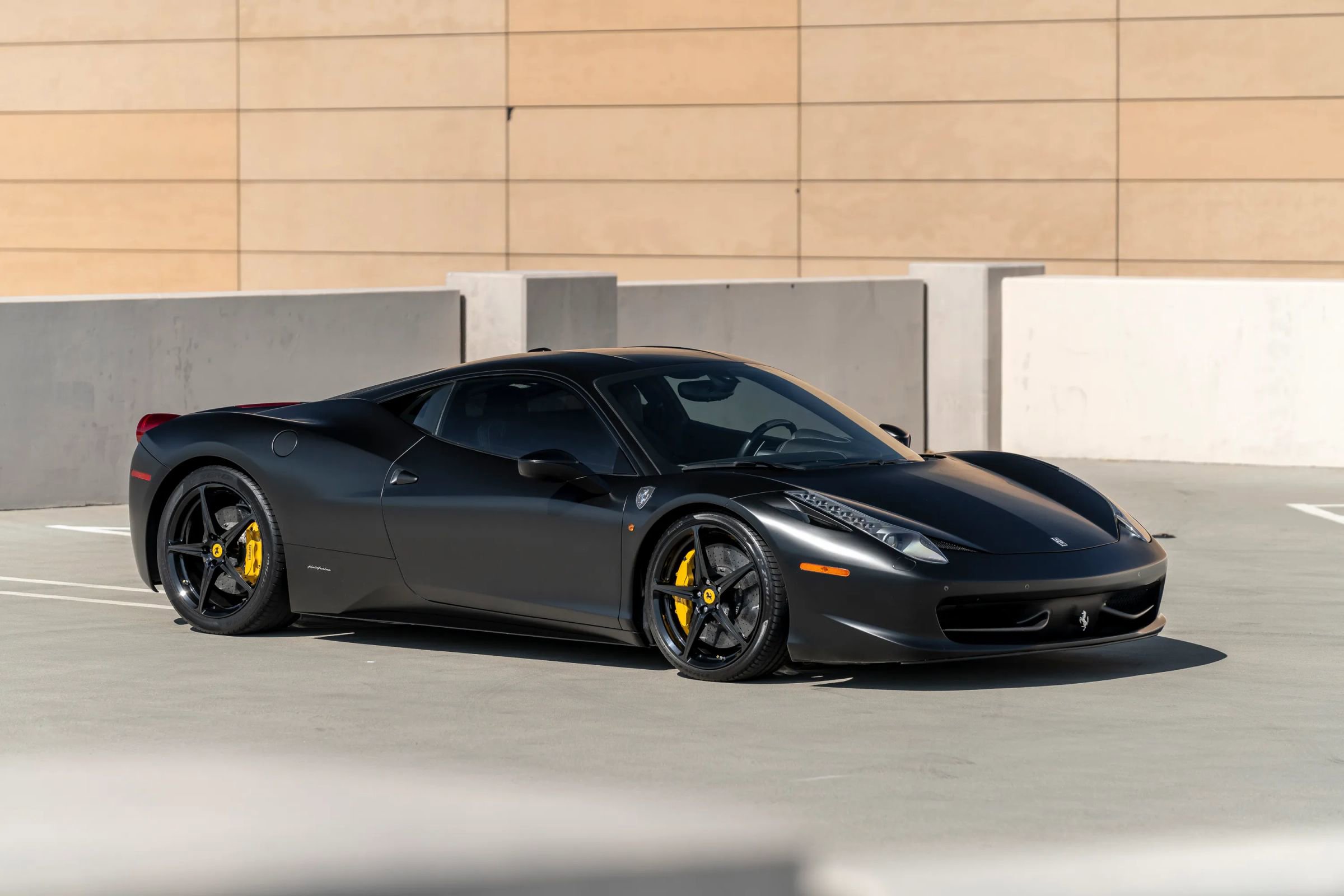 Used 2014 Ferrari 458 Italia Coupe image 2