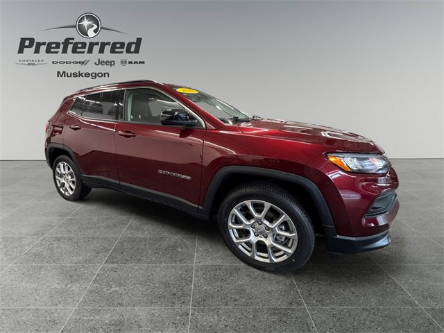 Used 2022 Jeep Compass Latitude image 8