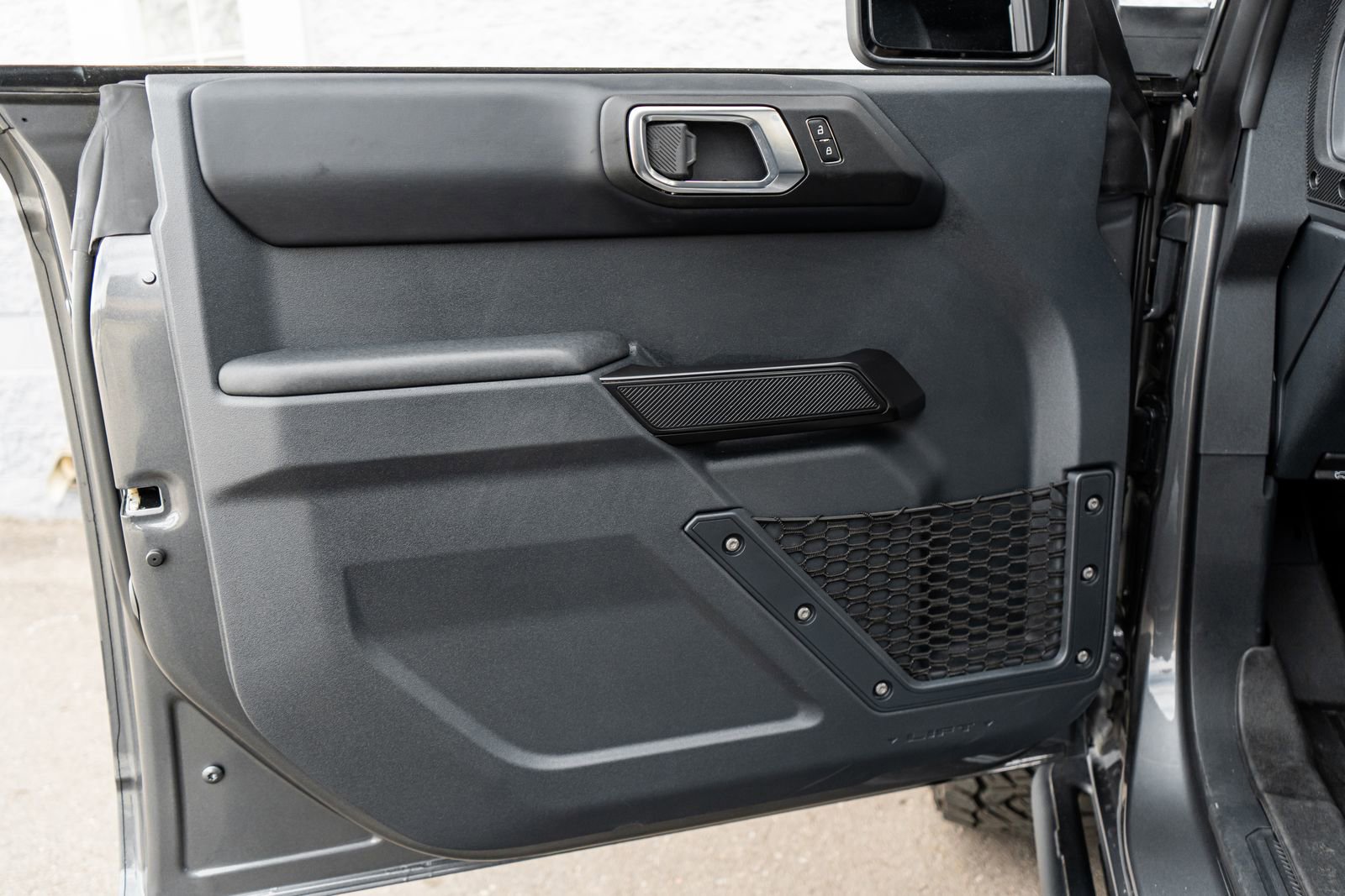 Used 2025 Ford Bronco Badlands AWD/4WD image 24