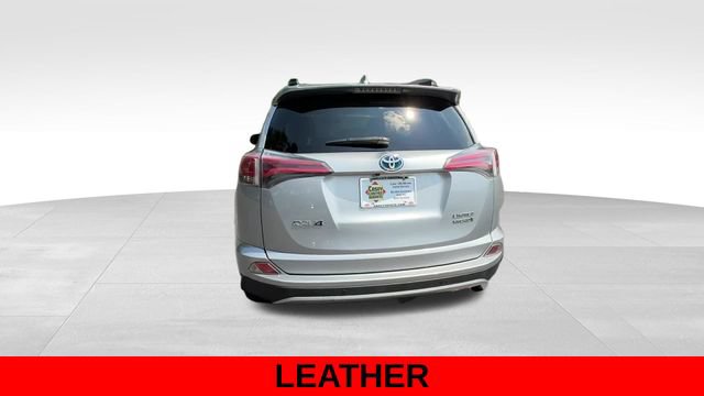 Used 2018 Toyota RAV4 Limited AWD/4WD image 6
