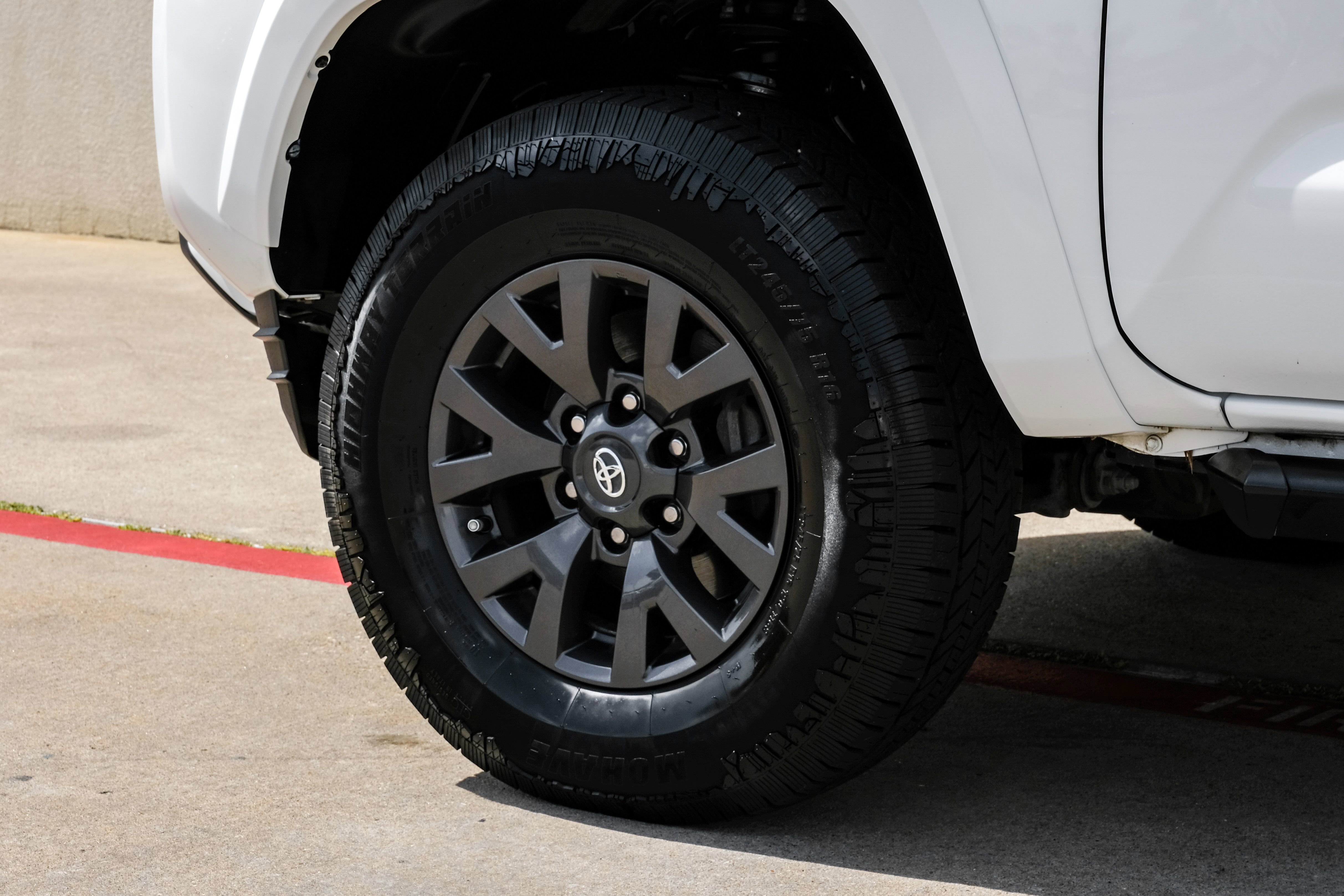 Used 2021 Toyota Tacoma SR5 RWD image 50