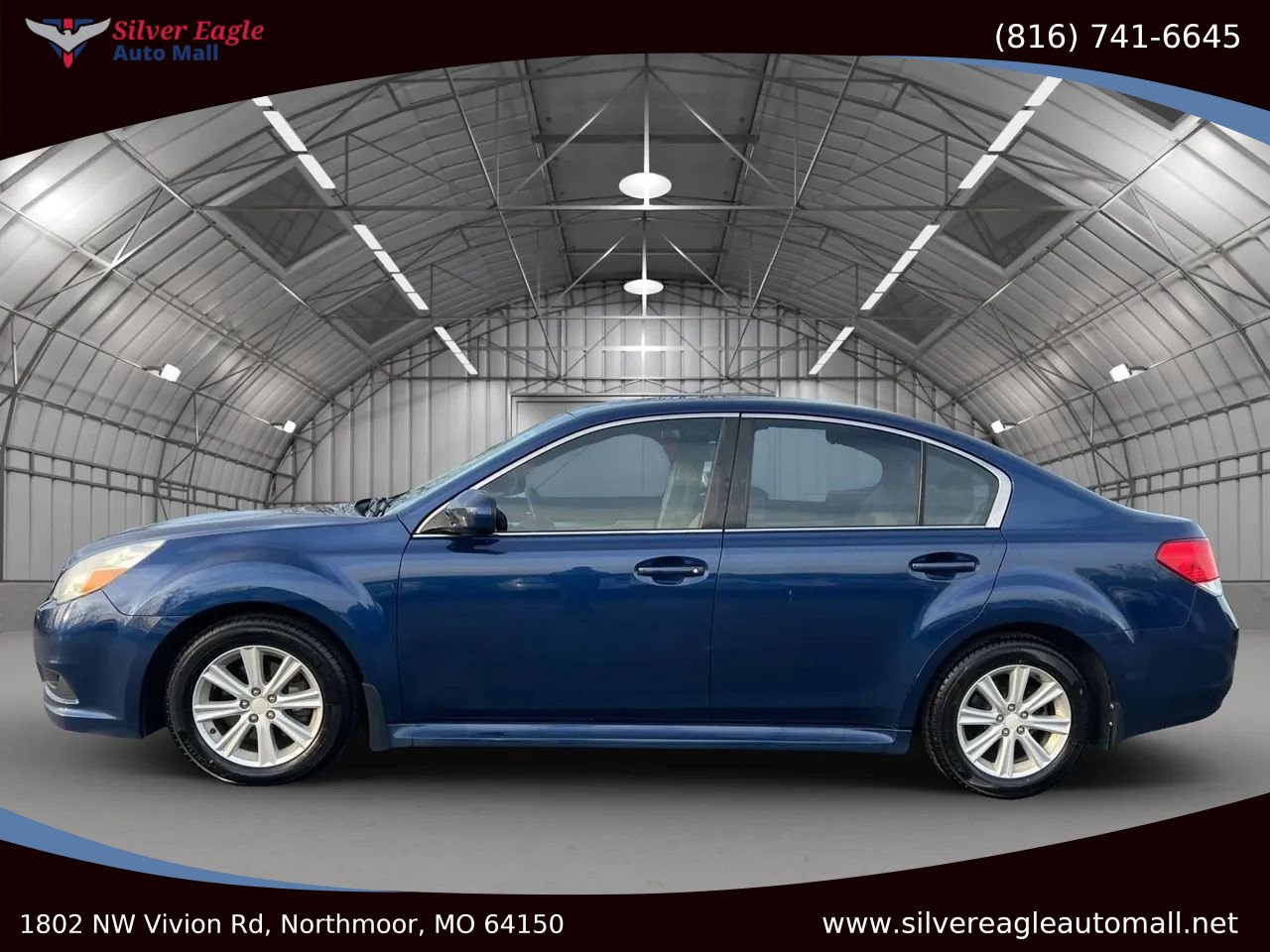 Used 2010 Subaru Legacy 2.5i Premium image 2