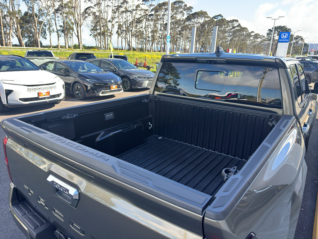 Used 2025 Toyota Tacoma Limited image 16