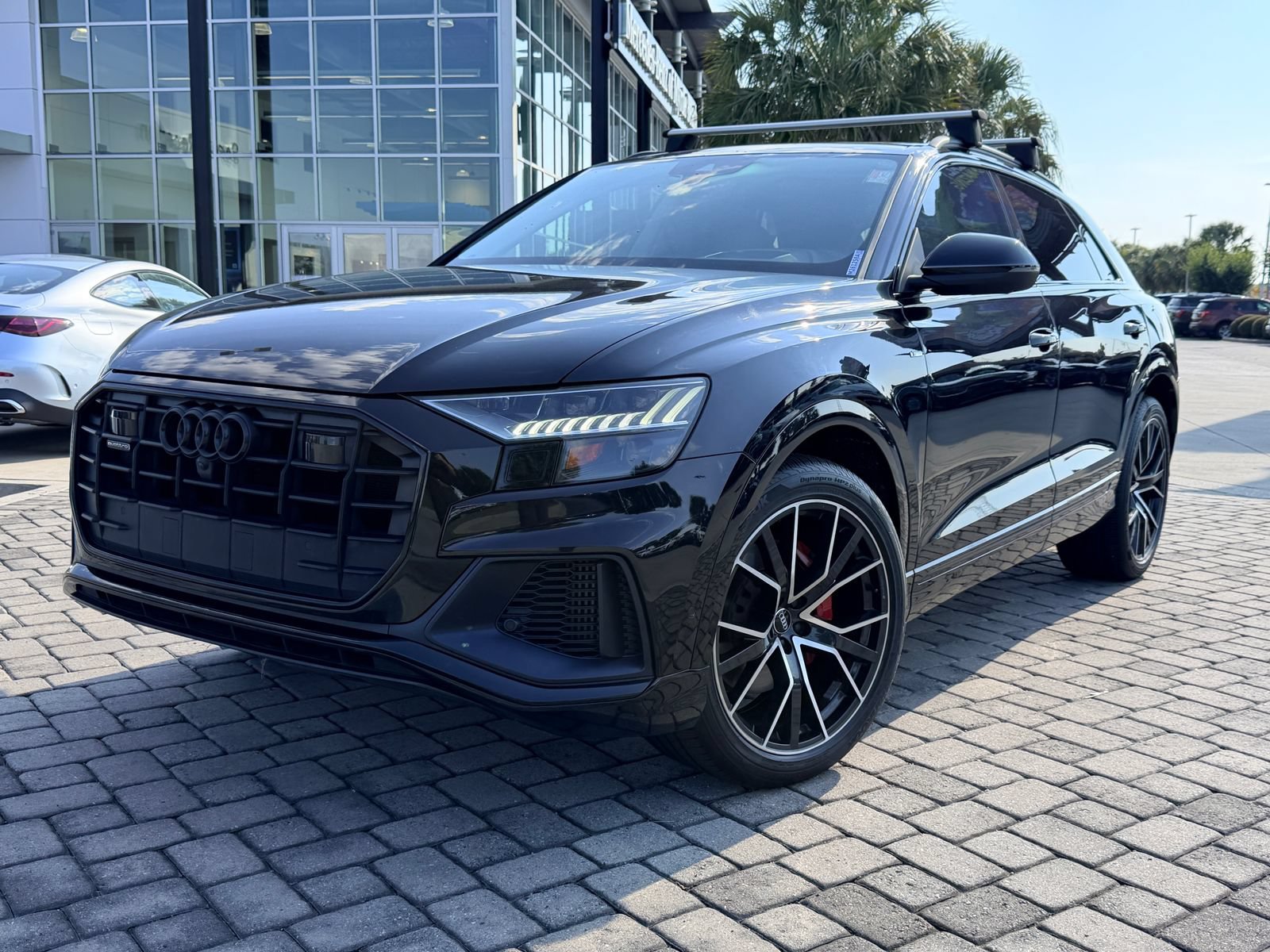 Used 2020 Audi Q8 Prestige w/ Prestige Package AWD/4WD image 1