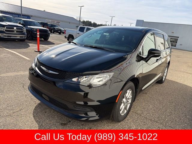New 2026 Chrysler Voyager LX image 6
