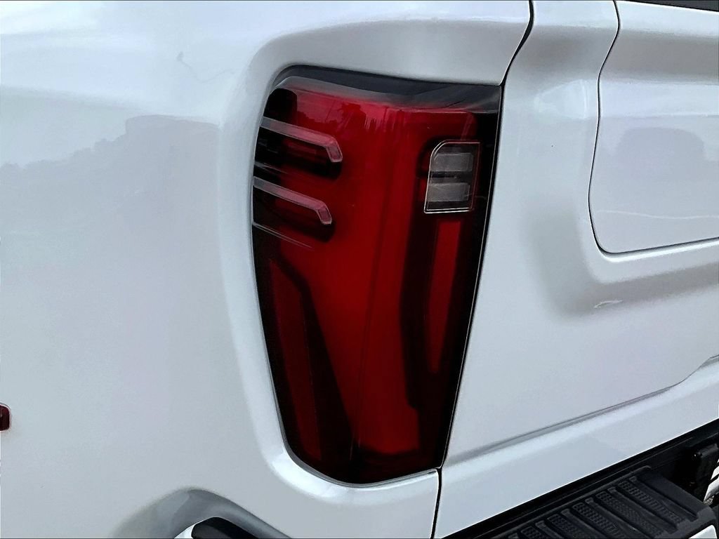 New 2026 GMC Sierra 3500 Denali Ultimate AWD/4WD image 30