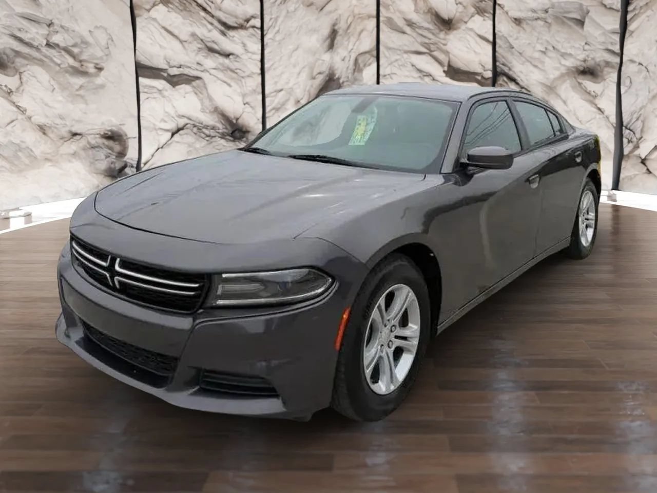Used 2015 Dodge Charger SE w/ Popular Equipment Group RWD image 3