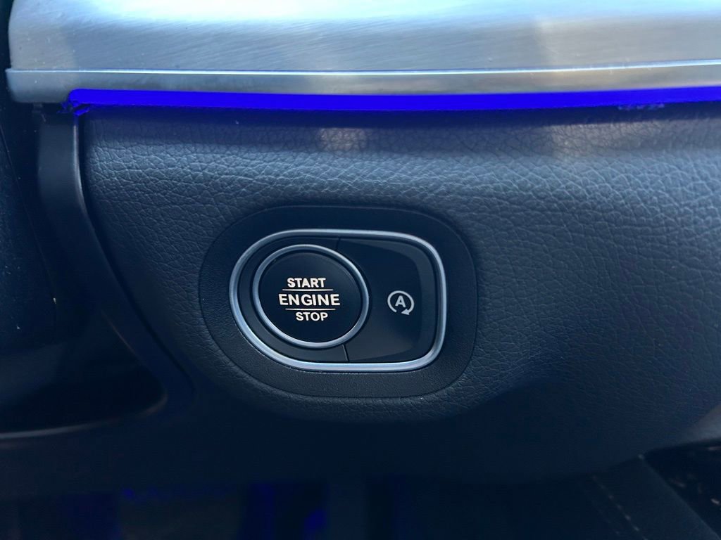 Used 2025 Mercedes-Benz GLS 450 4MATIC image 34