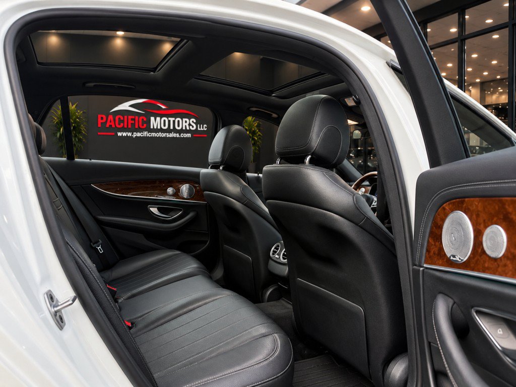 Used 2020 Mercedes-Benz E 350 Sedan image 18