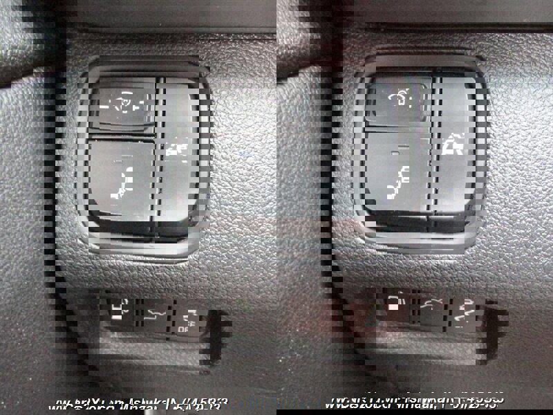 Used 2020 Kia Optima LX image 10