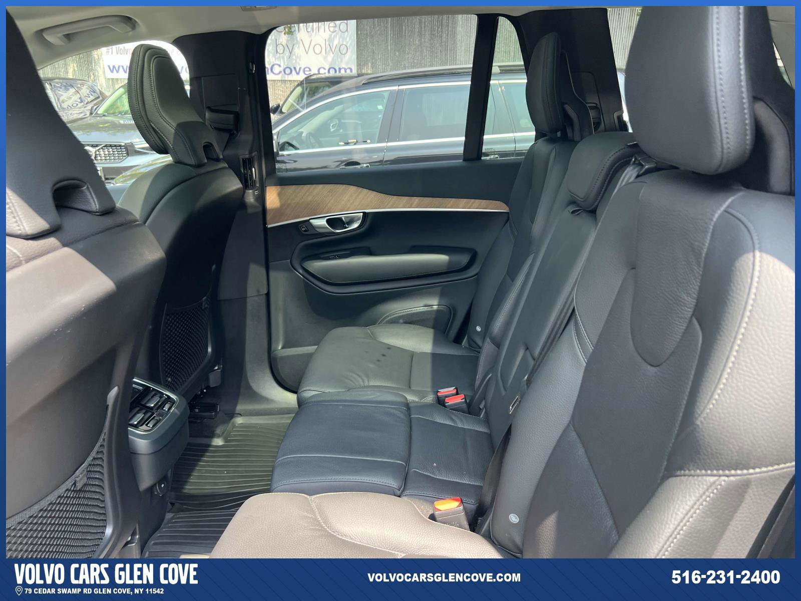 Certified 2025 Volvo XC90 B5 Plus w/ Protection Package Premier image 9