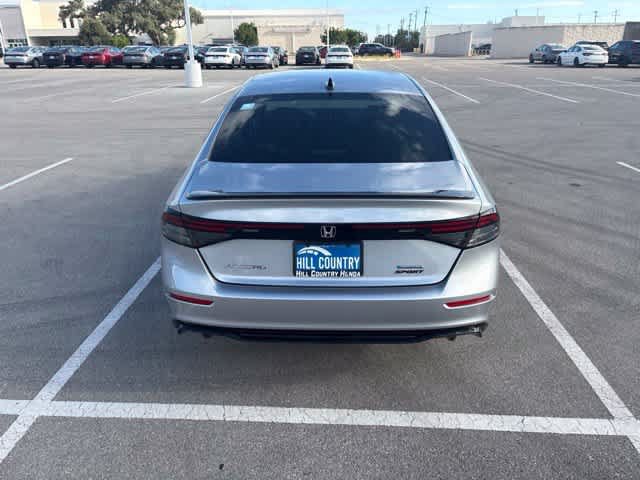 Used 2025 Honda Accord Sport image 4