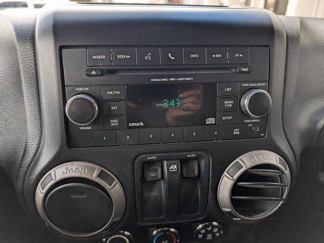 Used 2012 Jeep Wrangler Sport AWD/4WD image 15