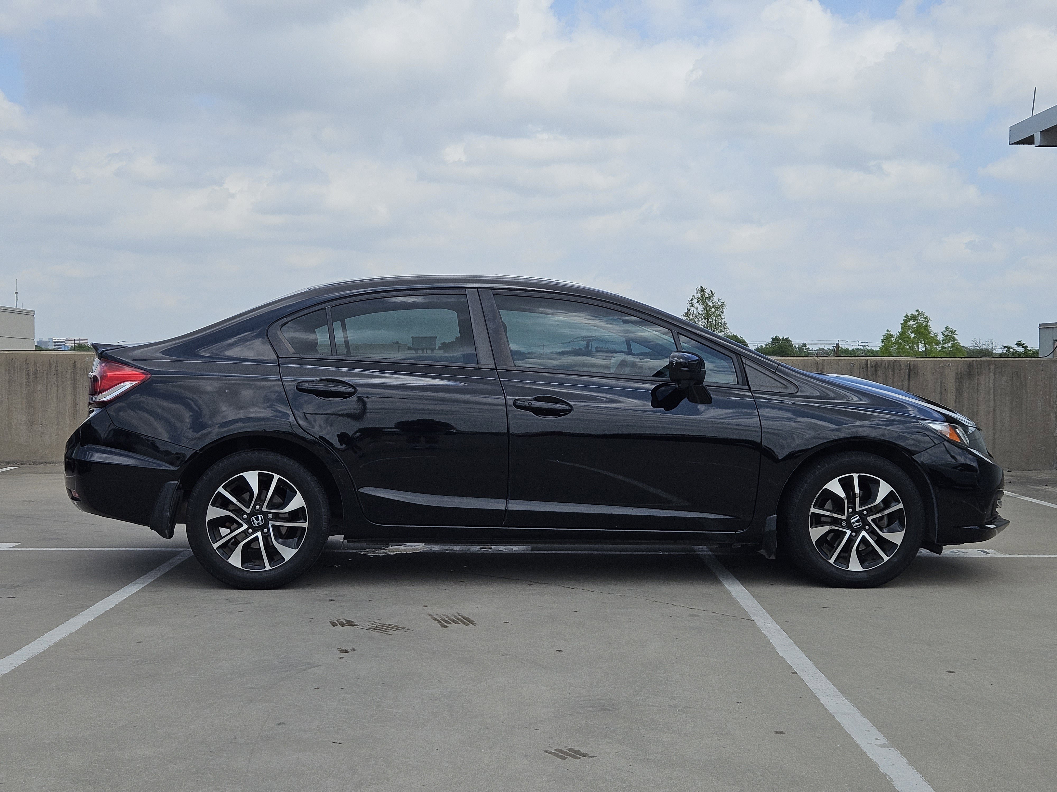 Used 2015 Honda Civic EX image 9
