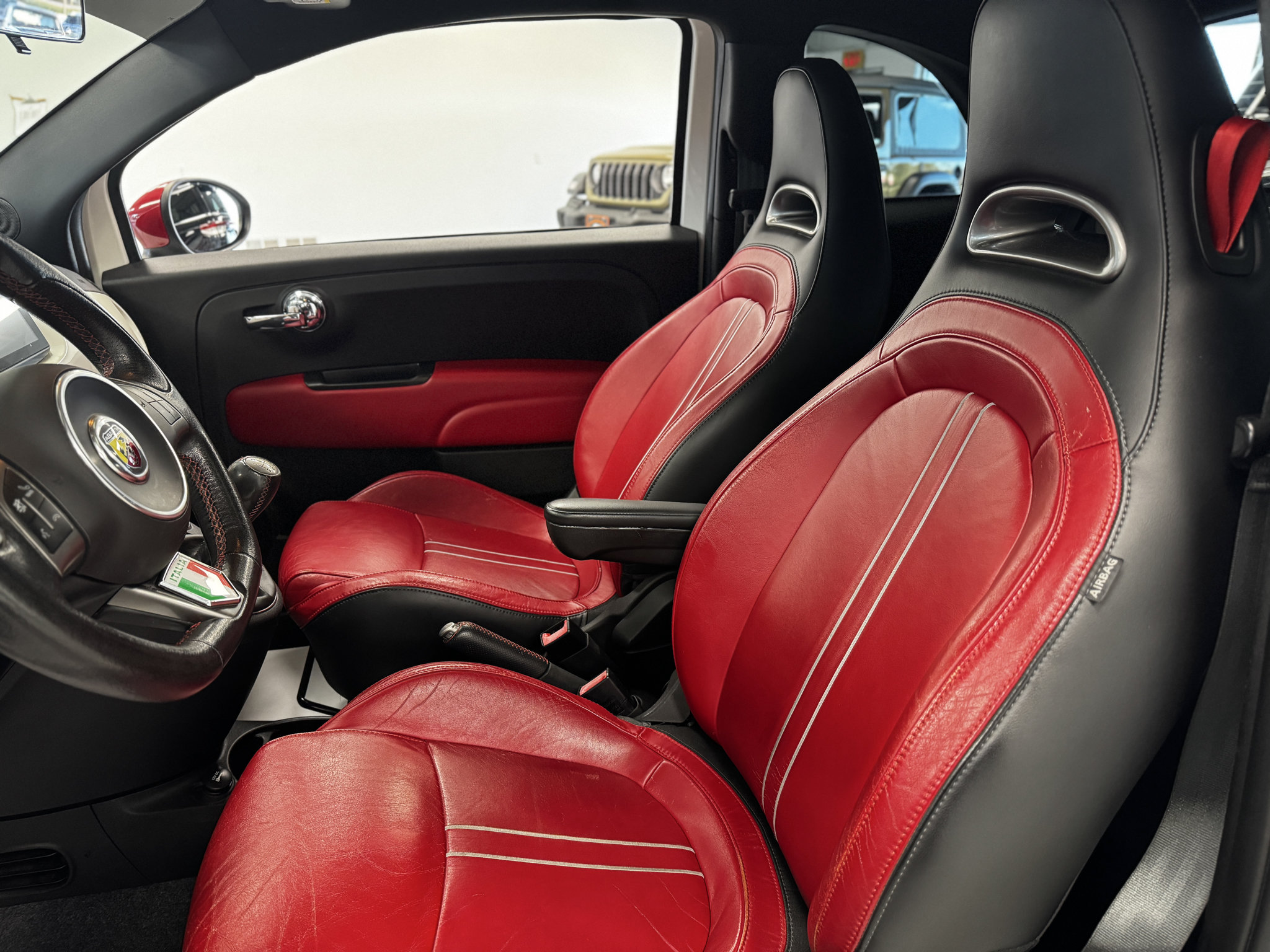 Used 2013 FIAT 500 Abarth w/ Beats Audio Pkg FWD image 12