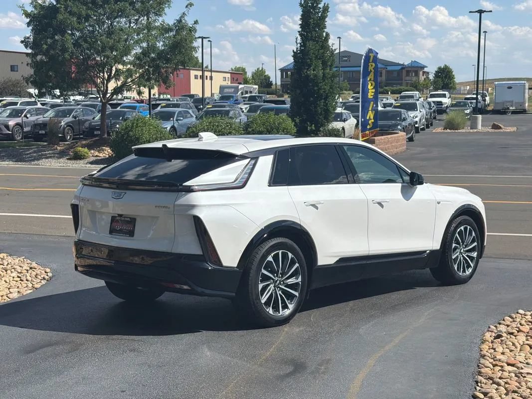 Used 2024 Cadillac Lyriq Sport AWD/4WD image 76