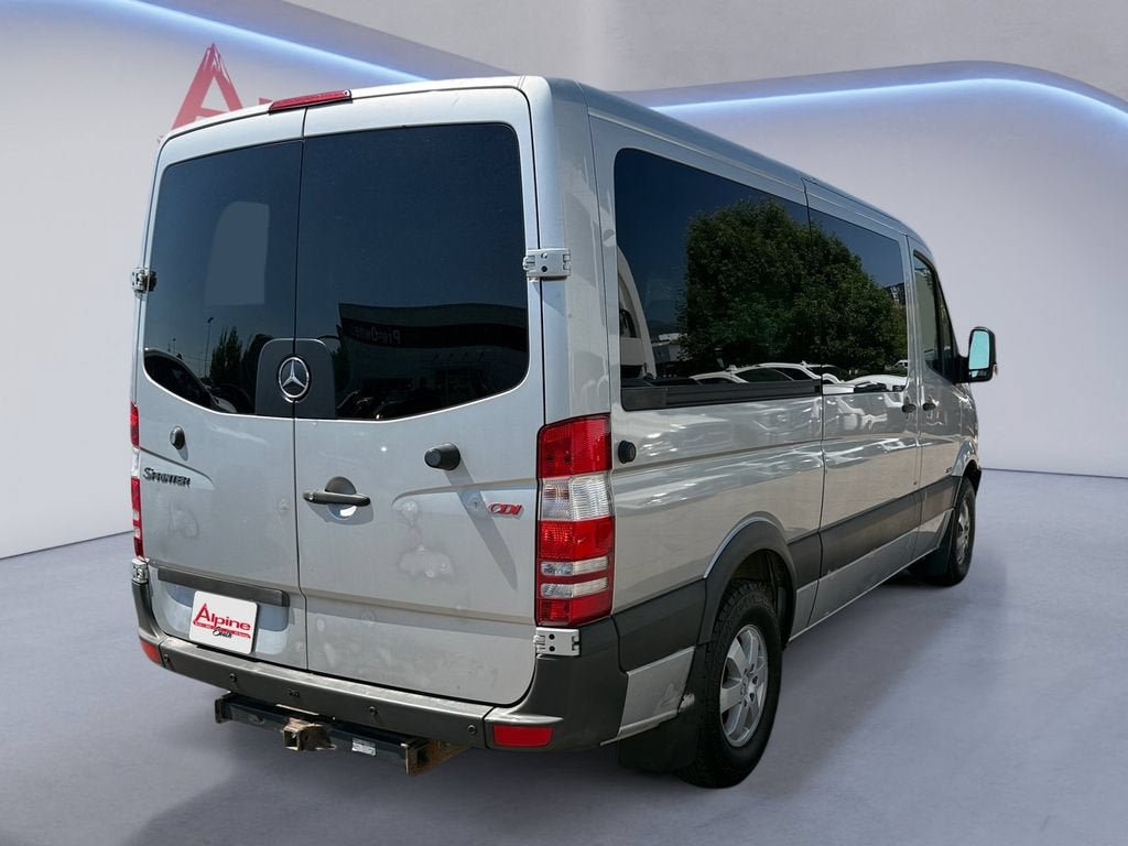 Used 2010 Mercedes-Benz Sprinter 2500 image 5