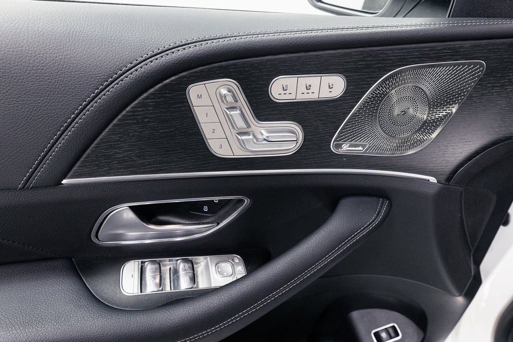 Certified 2026 Mercedes-Benz GLS 450 4MATIC image 6