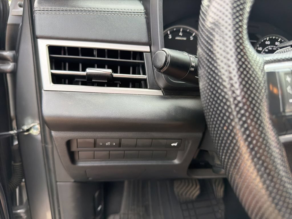 Used 2023 Mitsubishi Outlander SE FWD image 29