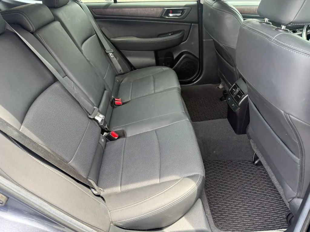 Used 2016 Subaru Outback 2.5i Limited AWD/4WD image 19
