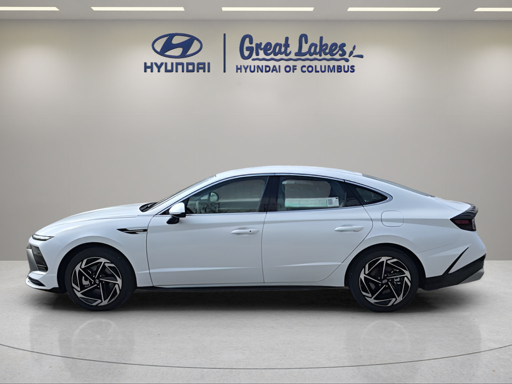 New 2026 Hyundai Sonata SEL FWD image 2