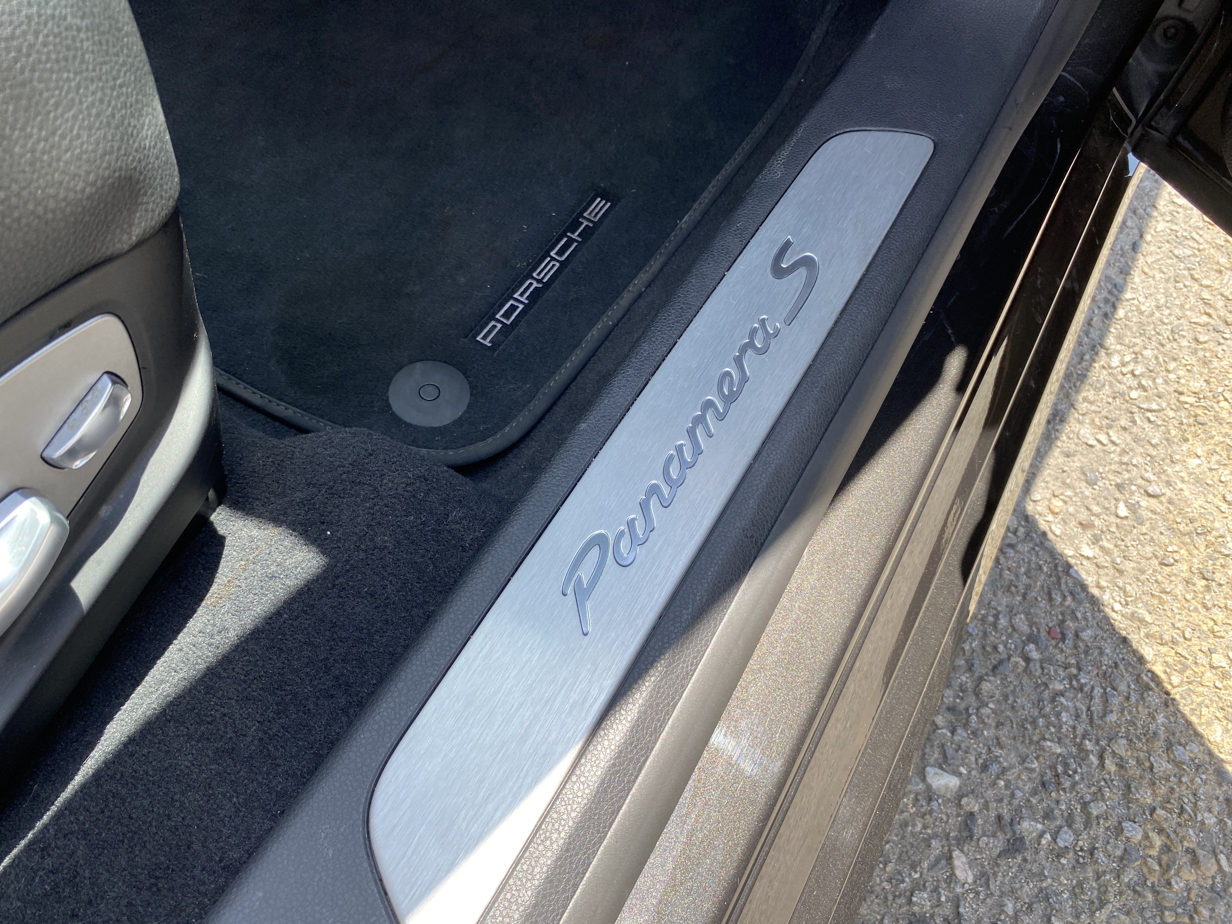 Used 2015 Porsche Panamera S RWD image 26