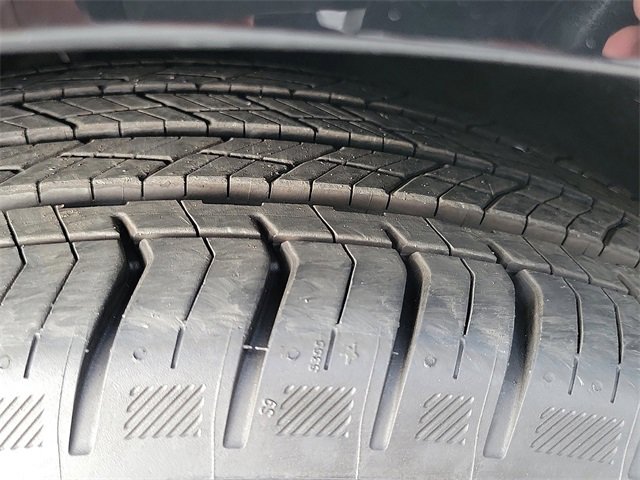 Used 2025 Cadillac Lyriq Luxury image 27