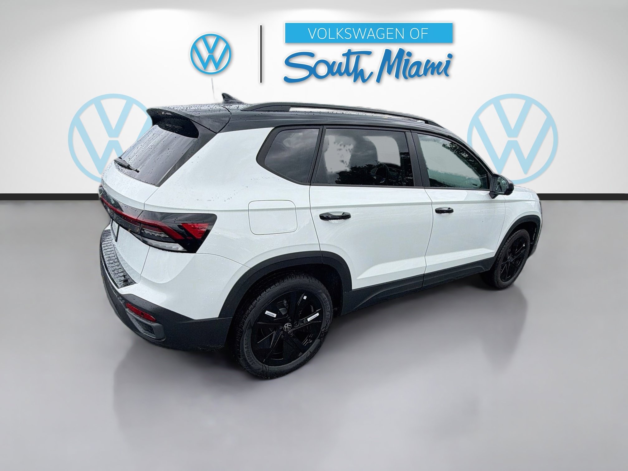 New 2026 Volkswagen Taos SE FWD image 7