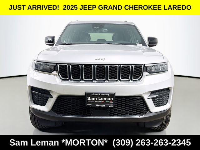 New 2025 Jeep Grand Cherokee Laredo w/ Luxury Tech Group I image 2