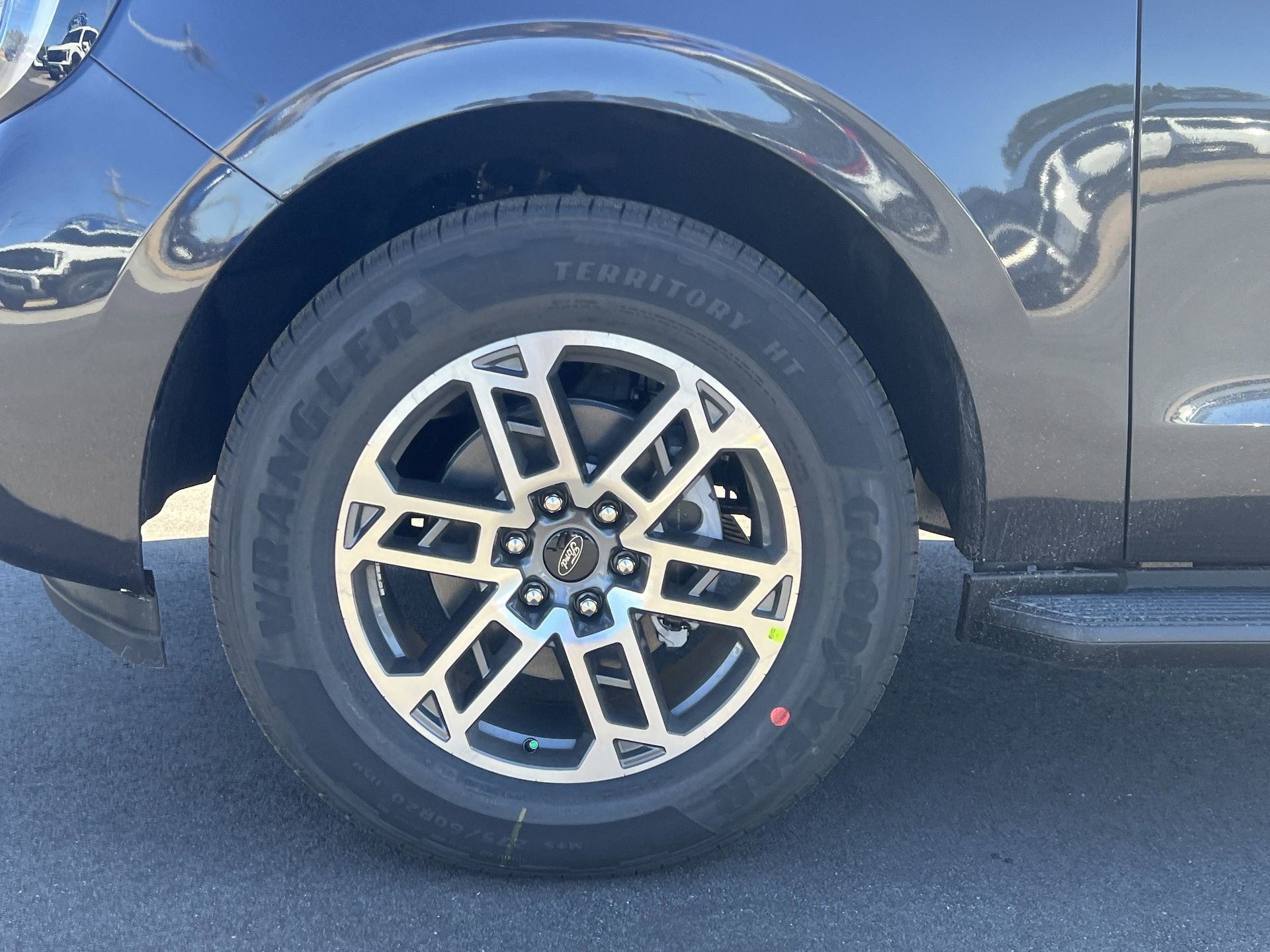 New 2026 Ford Expedition Active image 29