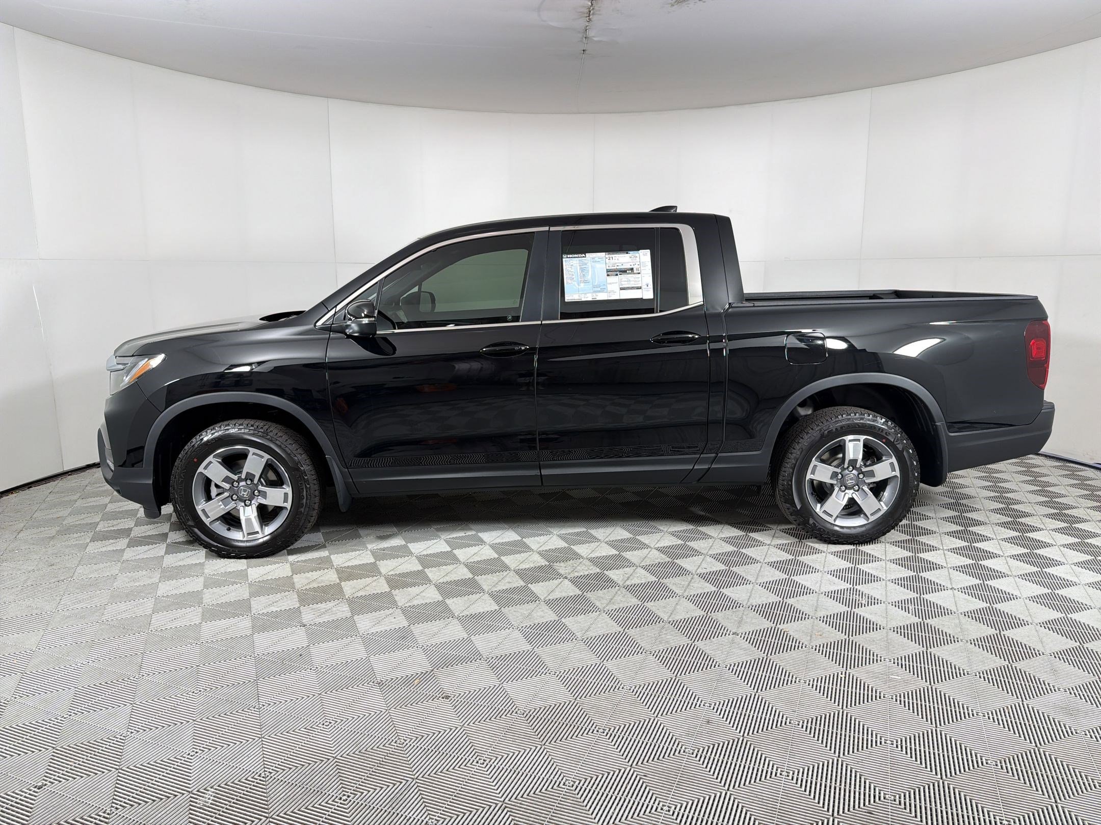 New 2026 Honda Ridgeline RTL image 2