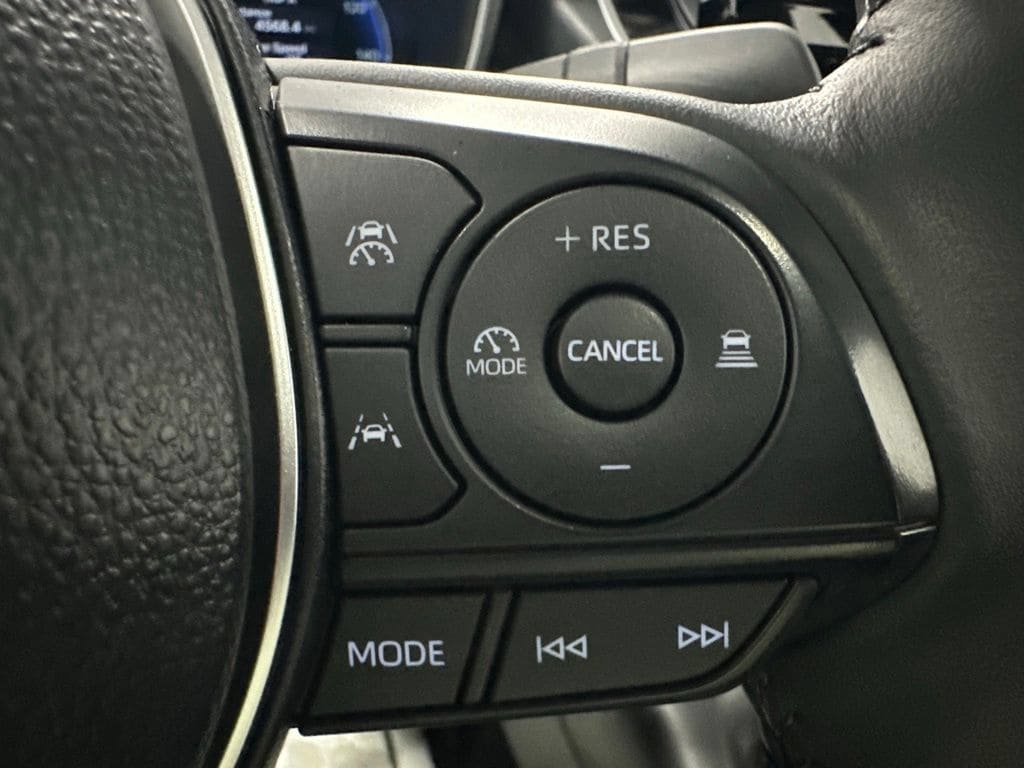 Used 2026 Toyota Corolla XSE FWD image 20