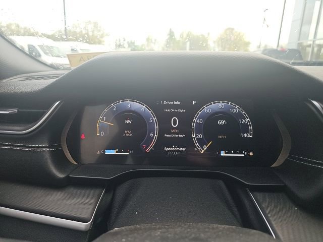 Used 2024 Jeep Grand Cherokee L Laredo image 12