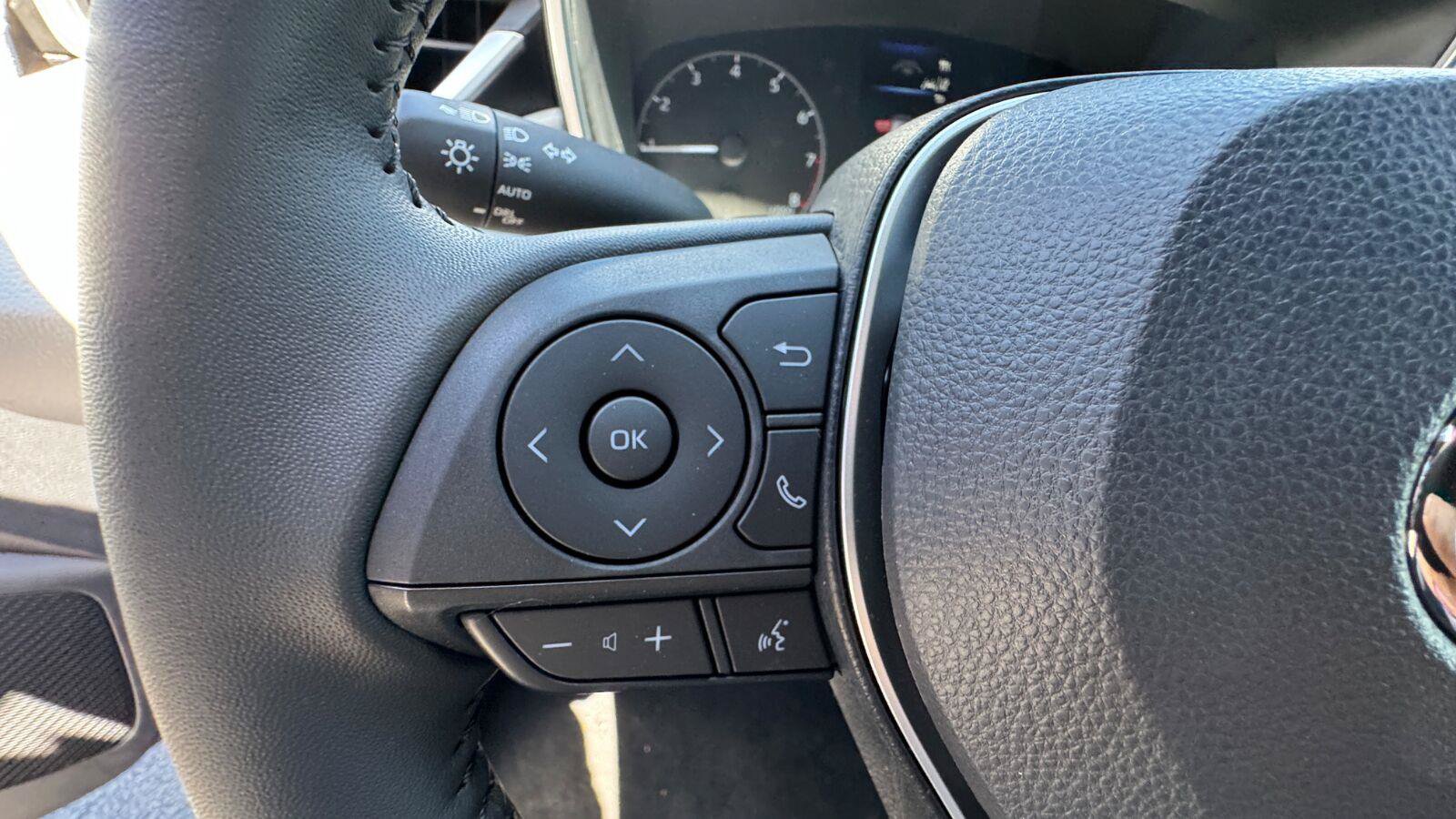New 2026 Toyota Corolla SE FWD image 17