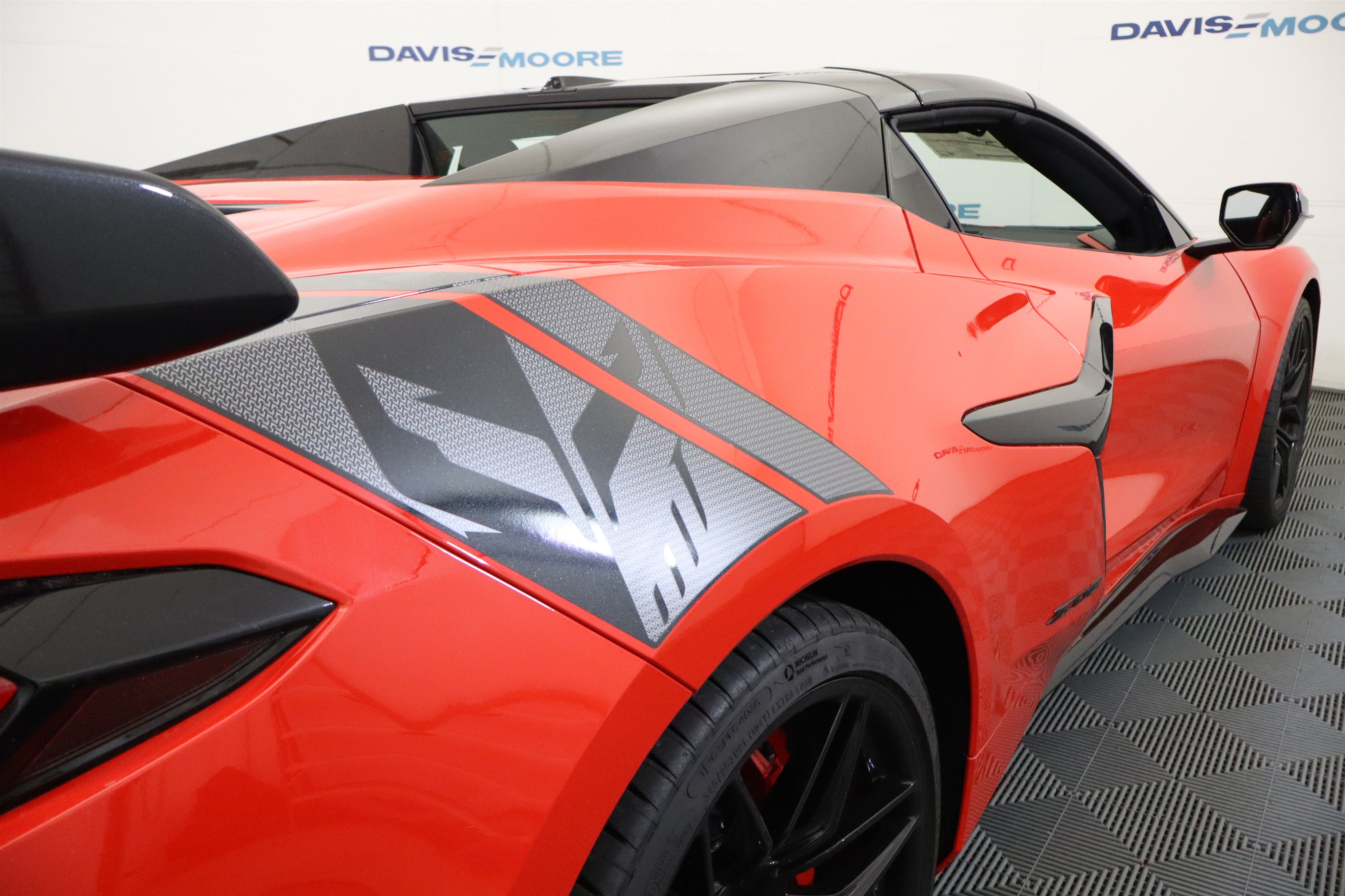 New 2027 Chevrolet Corvette Z06 w/ Stealth Interior Trim Package RWD image 7