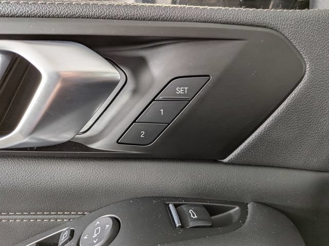 Used 2023 BMW X5 xDrive40i AWD/4WD image 10