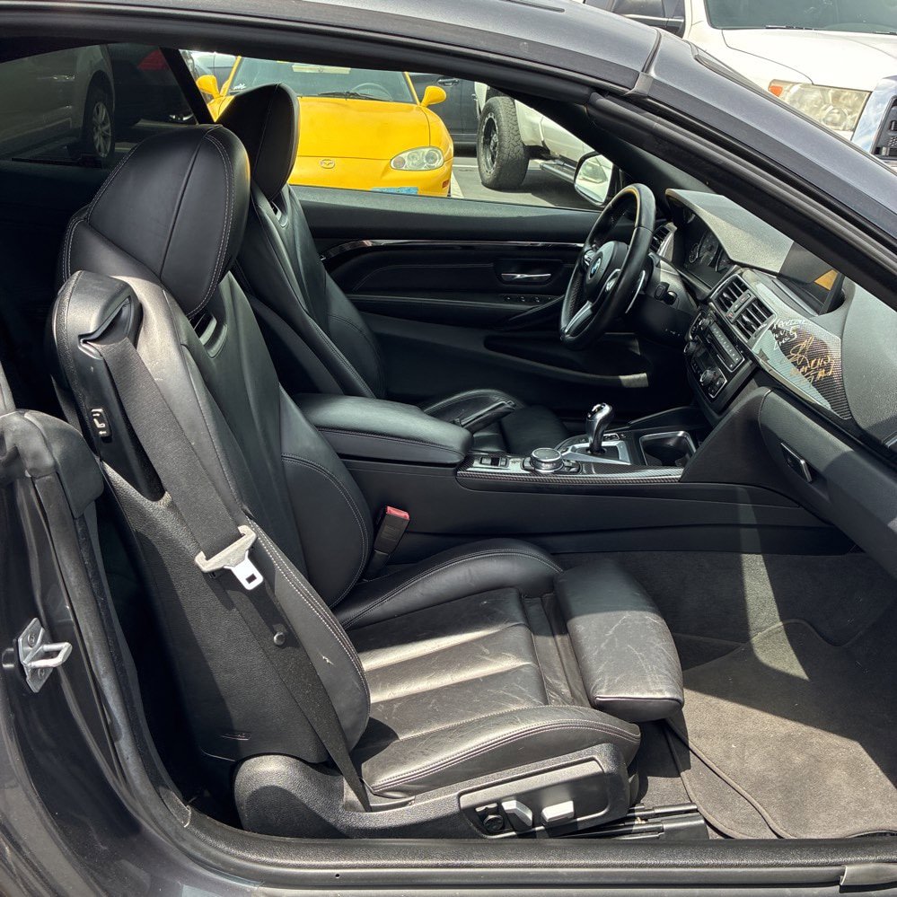 Used 2016 BMW M4 Convertible RWD image 7