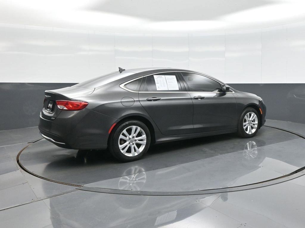 Used 2016 Chrysler 200 Limited w/ Anniversary Edition FWD image 7