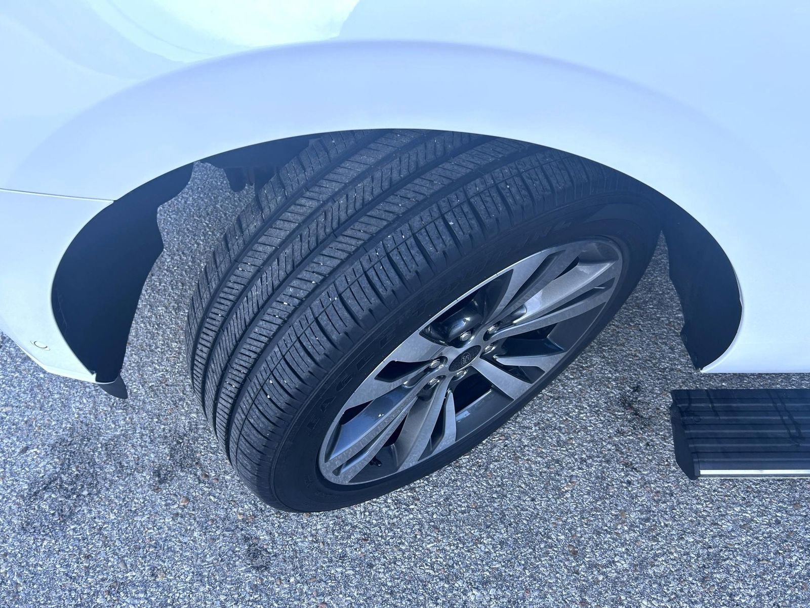 Used 2021 Ford Expedition Platinum image 25