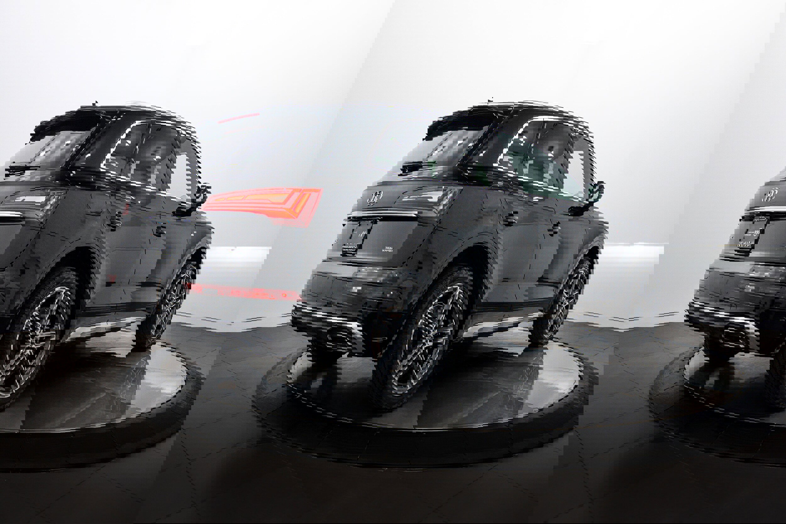 Certified 2023 Audi Q5 e Premium Plus w/ Premium Plus Package image 4