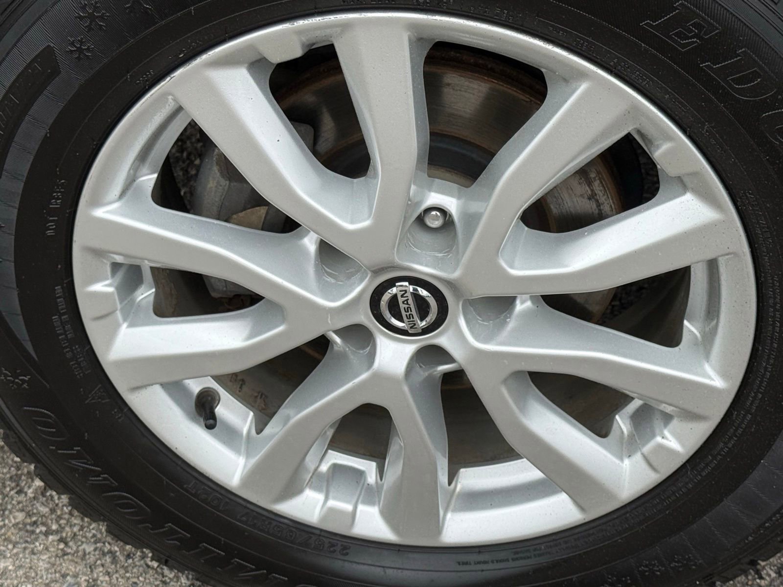 Used 2020 Nissan Rogue SV AWD/4WD image 45