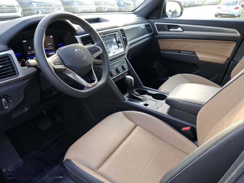 Used 2023 Volkswagen Atlas Cross Sport SE FWD image 13