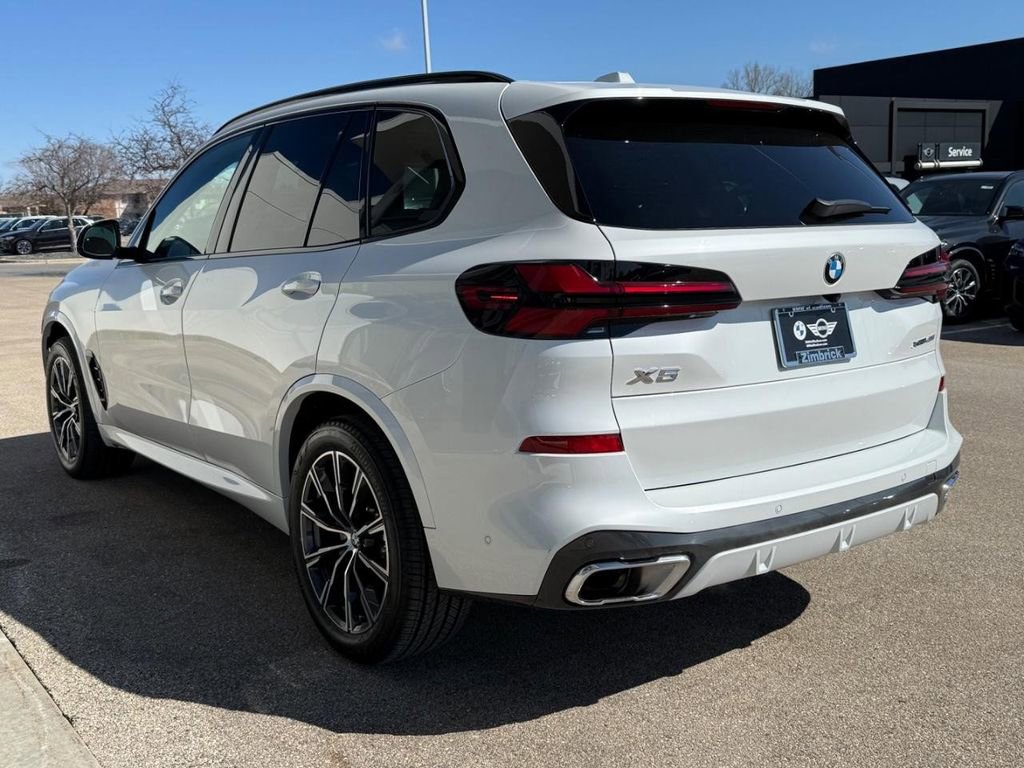 Used 2026 BMW X5 xDrive40i w/ M Sport Package AWD/4WD image 6
