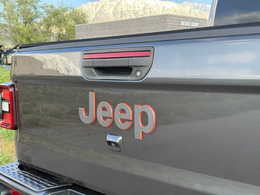 Used 2020 Jeep Gladiator Mojave w/ Dual Top Group AWD/4WD image 15